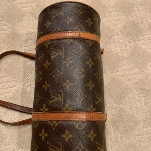 Louis Vuitton Papillon 26 bag satchel broken strap
